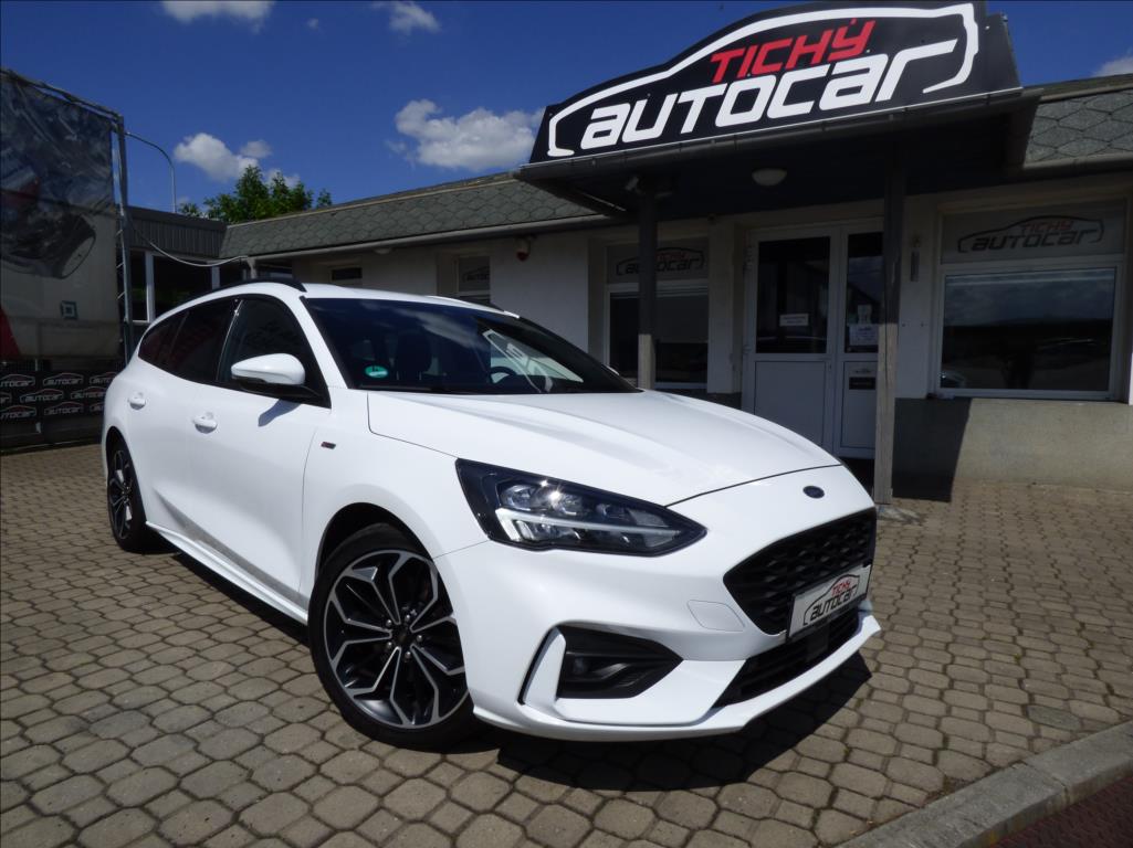 Ford Focus 1,5 TDCi,ST-LINE,LED,Navi,Ford servis  ST-Line