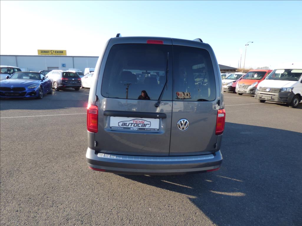 Volkswagen Caddy 2,0 TDI DSG Maxi,model 2020,110kW,Navi Comfortline