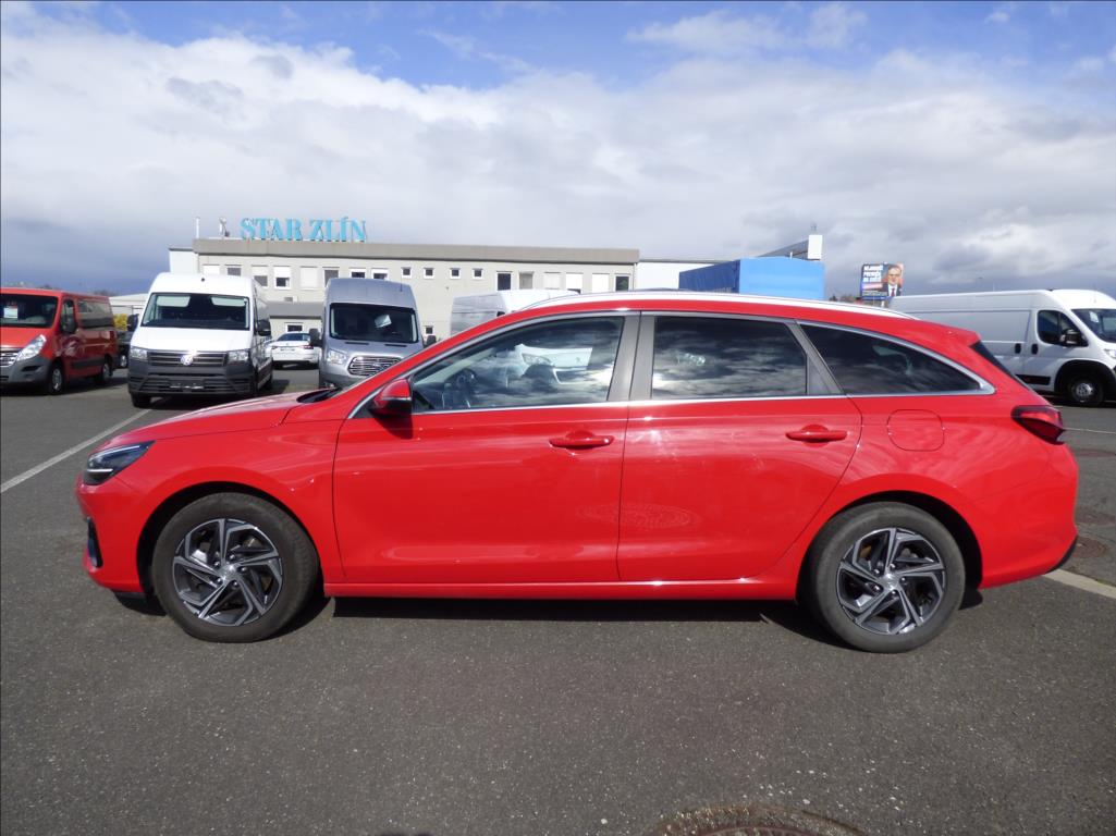 Hyundai i30 1,0 T-GDI,1.maj.ČR,Digi Klima,Hyundai servis Family