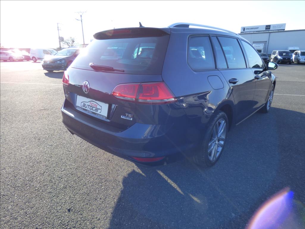 Volkswagen Golf 1,4 TSI DSG,Bi-Xenon,Navi,VW servis  Cup