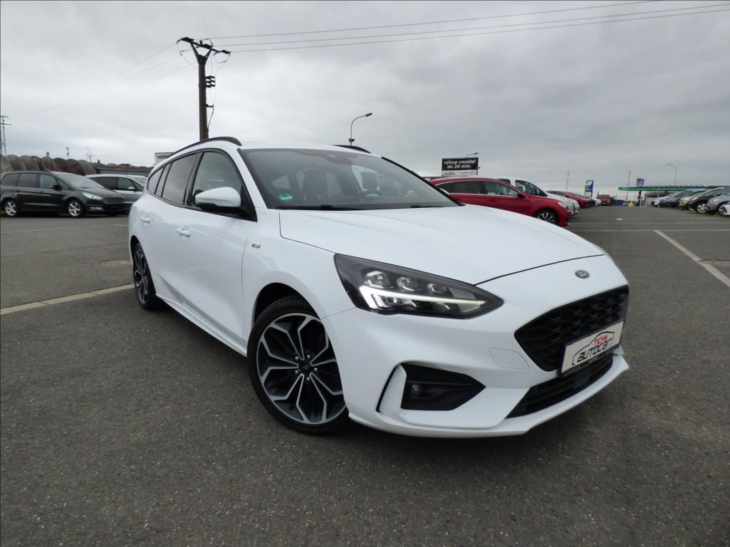 Ford Focus 1,5 TDCi,ST-LINE,LED,Navi,Ford servis  ST-Line