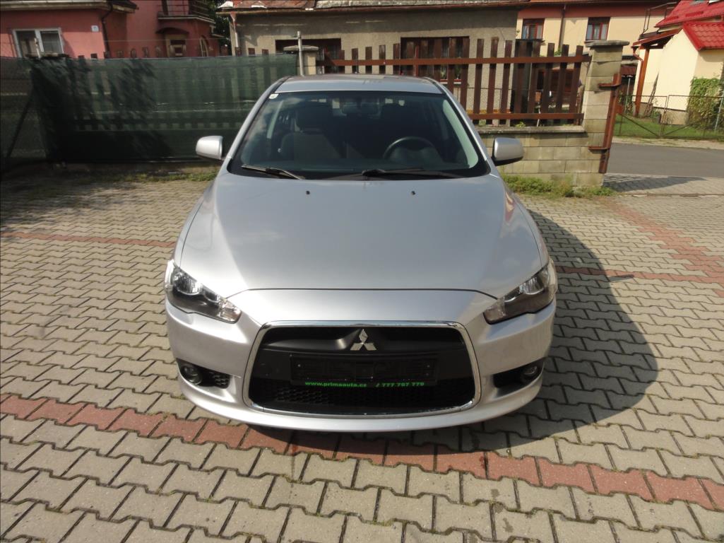 Mitsubishi Lancer 1,6 1.majitel 50 tis. km !!!