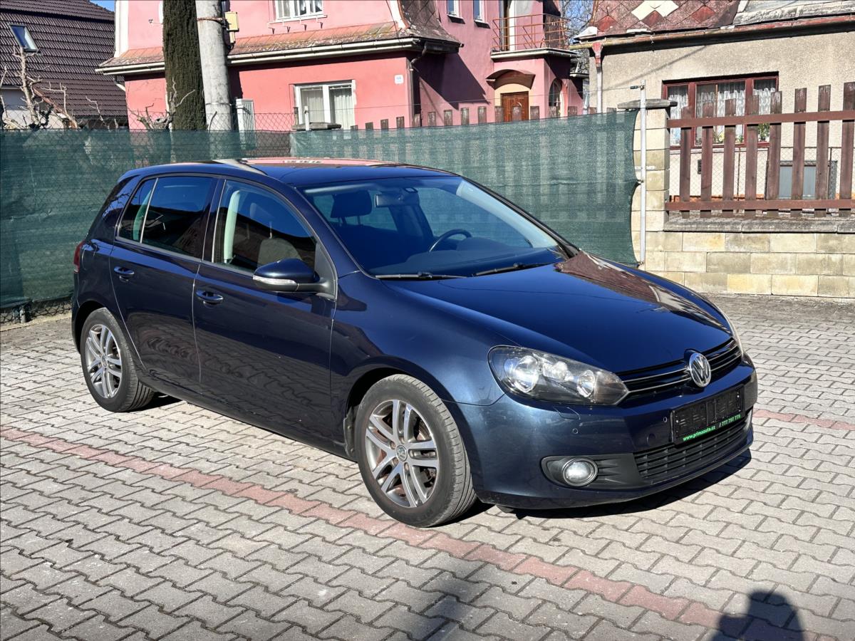 Volkswagen Golf 1,6 MPI COMFORT