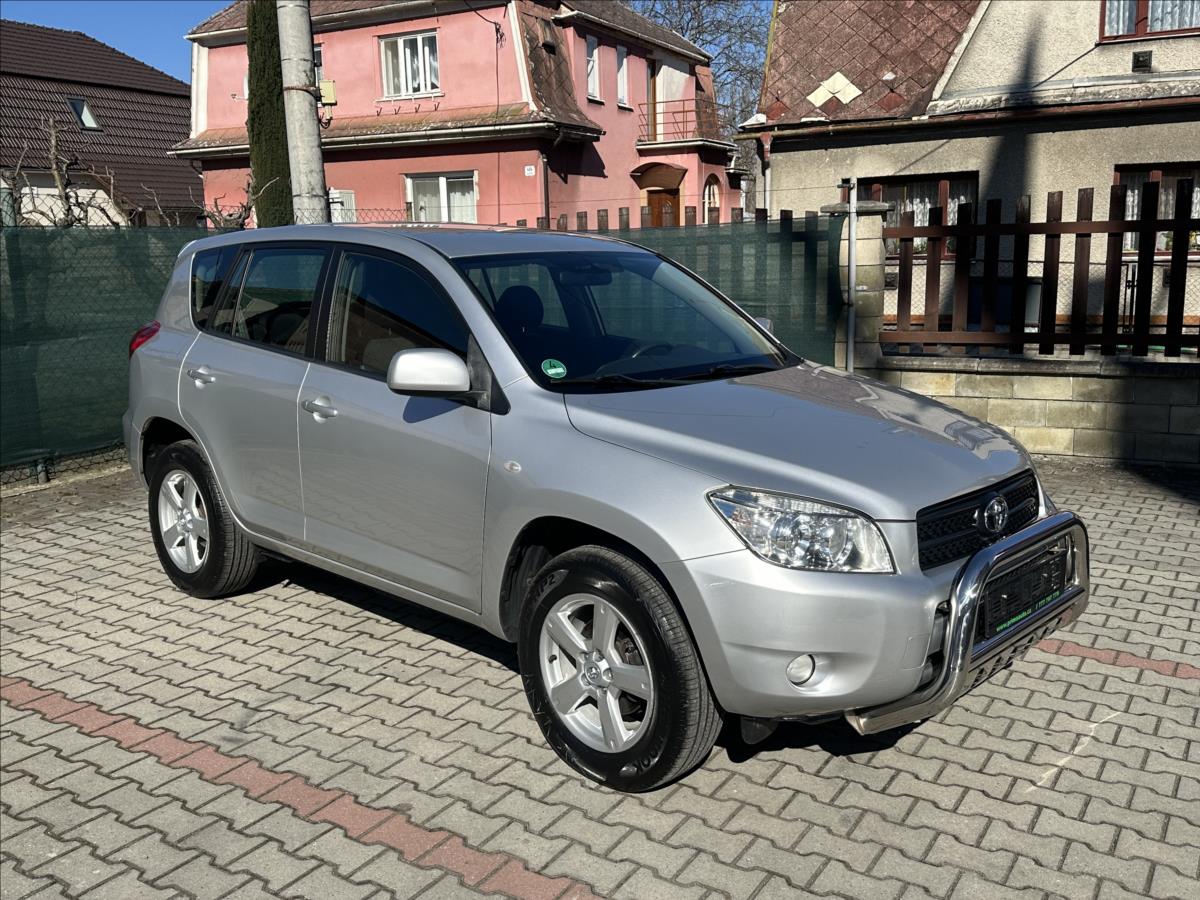 Toyota RAV4 2,0 VVT-i 4x4 TAN
