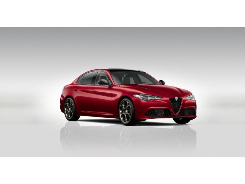 Alfa Romeo Giulia 2.2 JTDm 210k AT8 ZF Q4 4x4 In