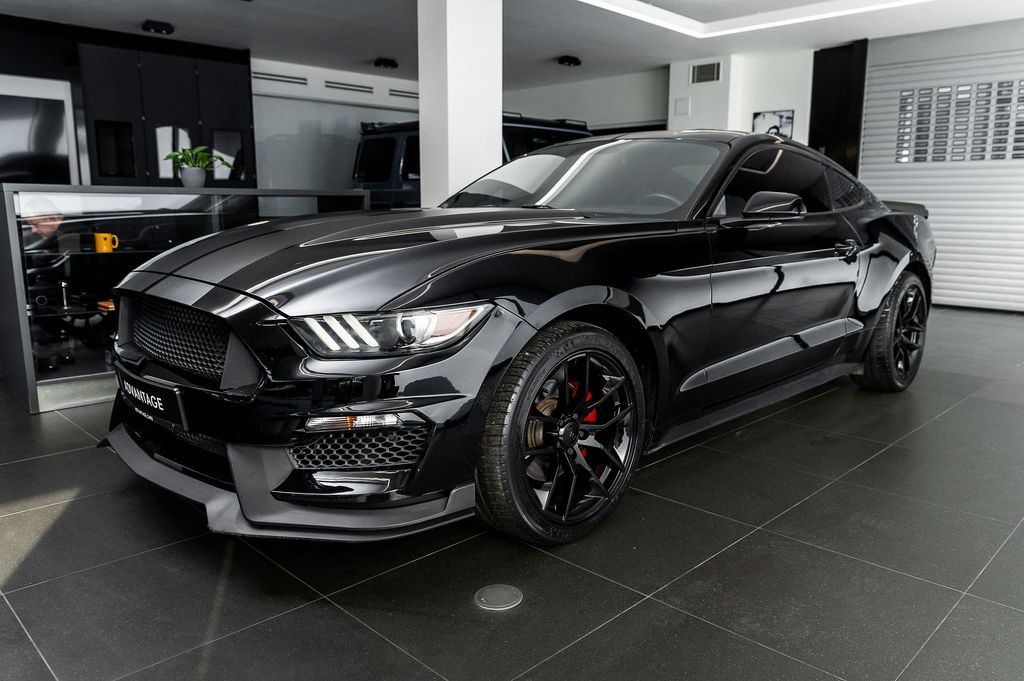 Ford Mustang 3.7 V6 Manul/Airlift/Kamera/B