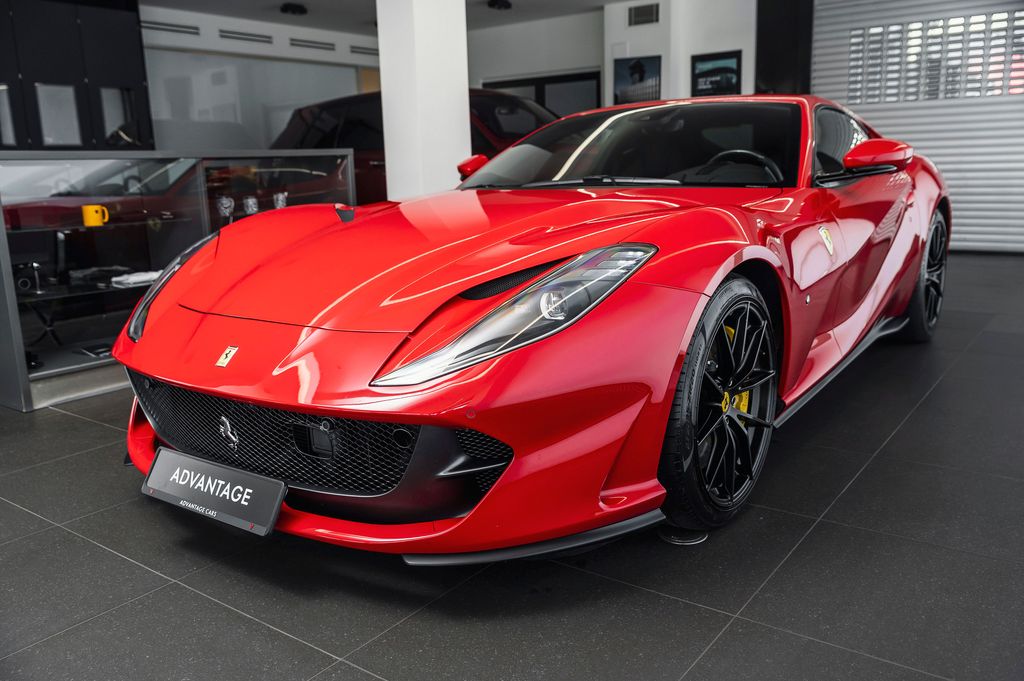 Ferrari 812 Rosso Corsa Metallizzato/Zruk