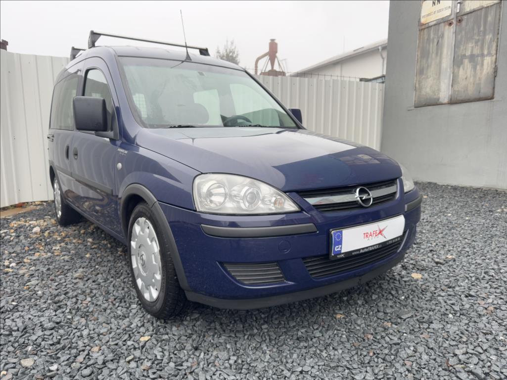 Opel Combo 1,4 i,16V,66kW,1.maj.,pvod R
