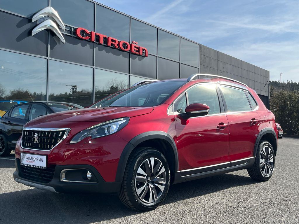 Peugeot 2008 1.2 110k ZRUKA ALLURE NAVI