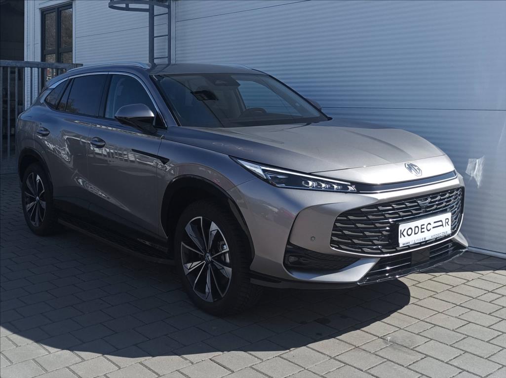MG HS 1,5 PHEV 7AT 272k  Exclusive