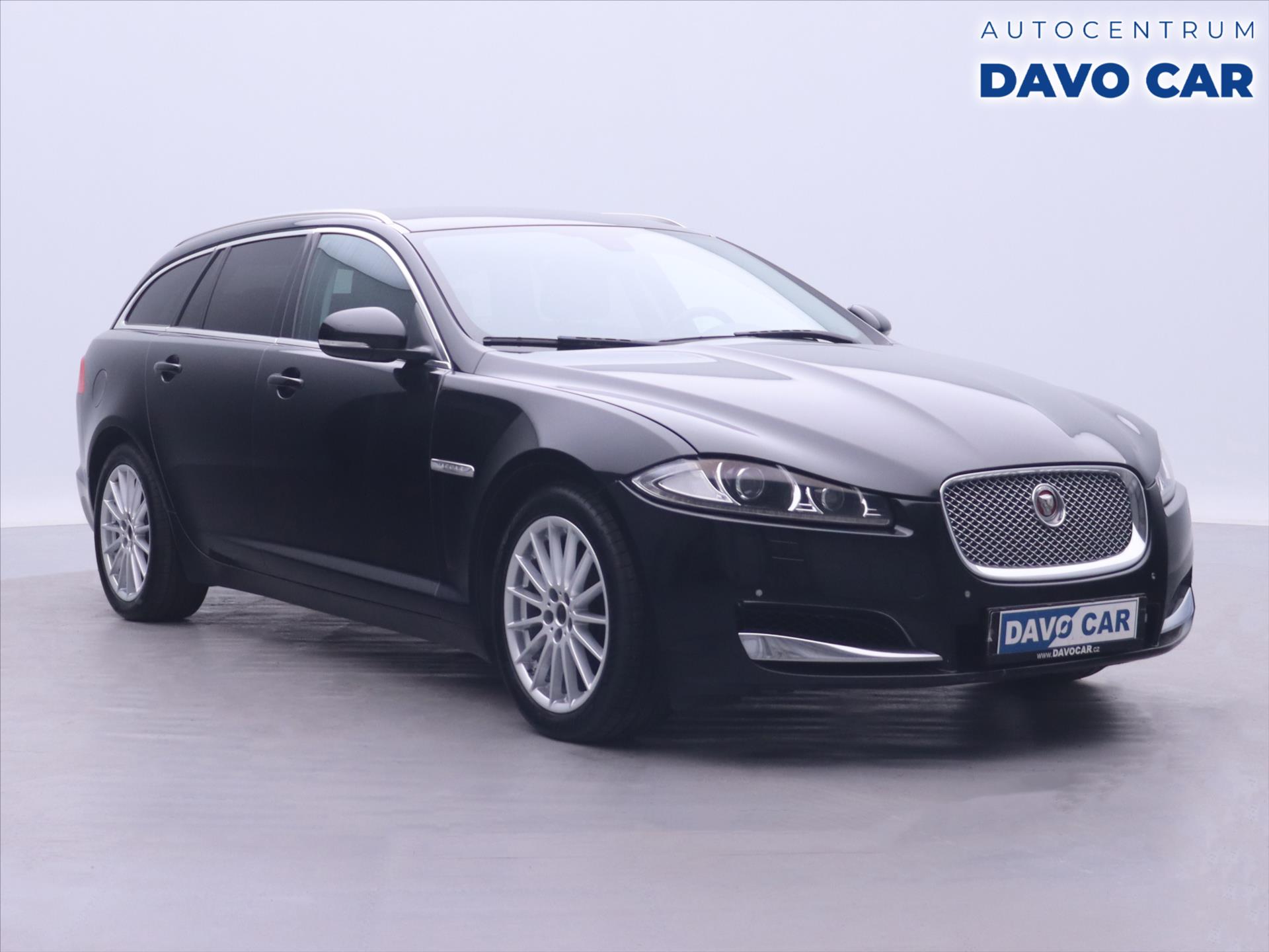 Jaguar XF 3,0 D V6 177kW Navi DPH