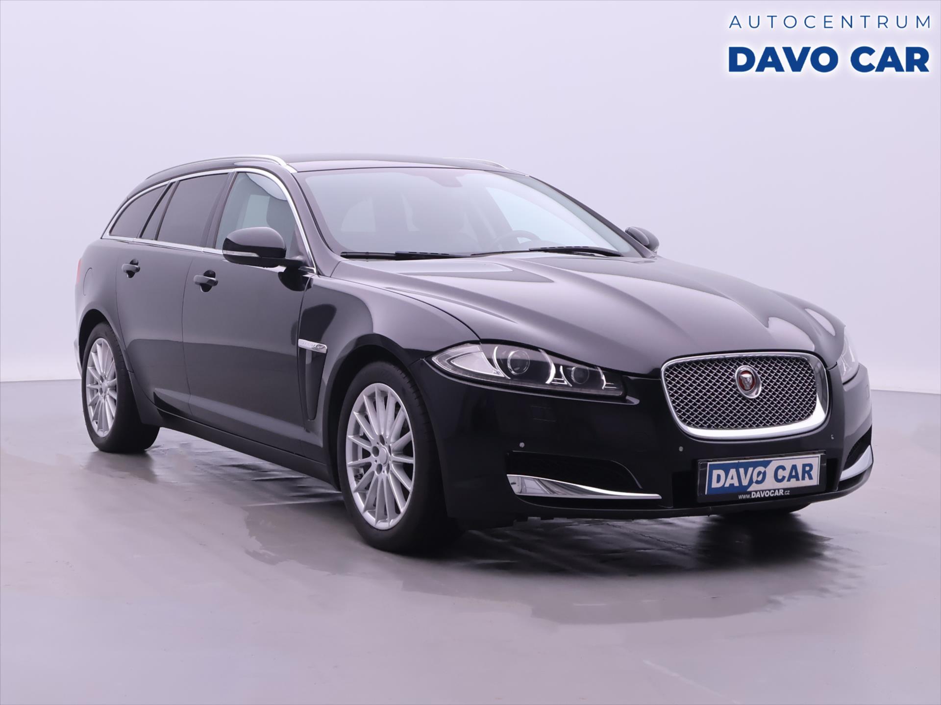 Jaguar XF 3,0 D V6 177 kW Navi DPH