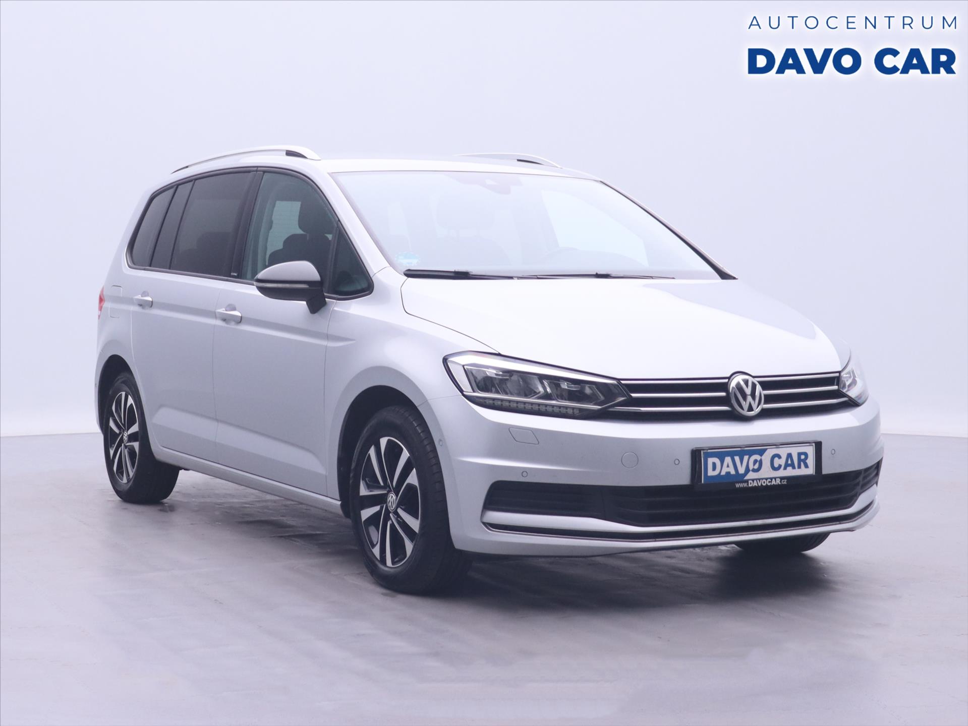 Volkswagen Touran 2,0 TDI 110kW DSG LED Navi DPH