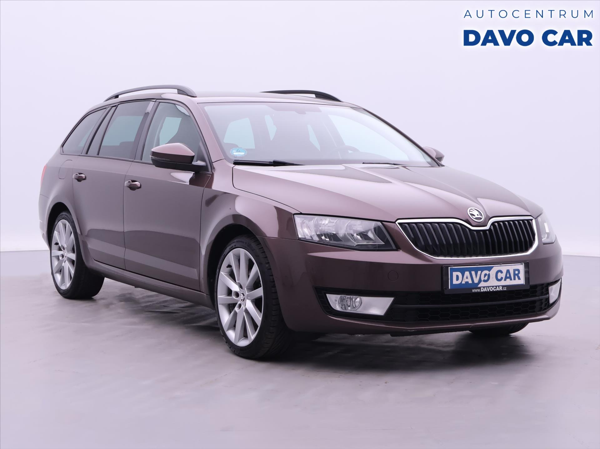 koda Octavia 2,0 TDI Style-Sport Navi 1.Maj