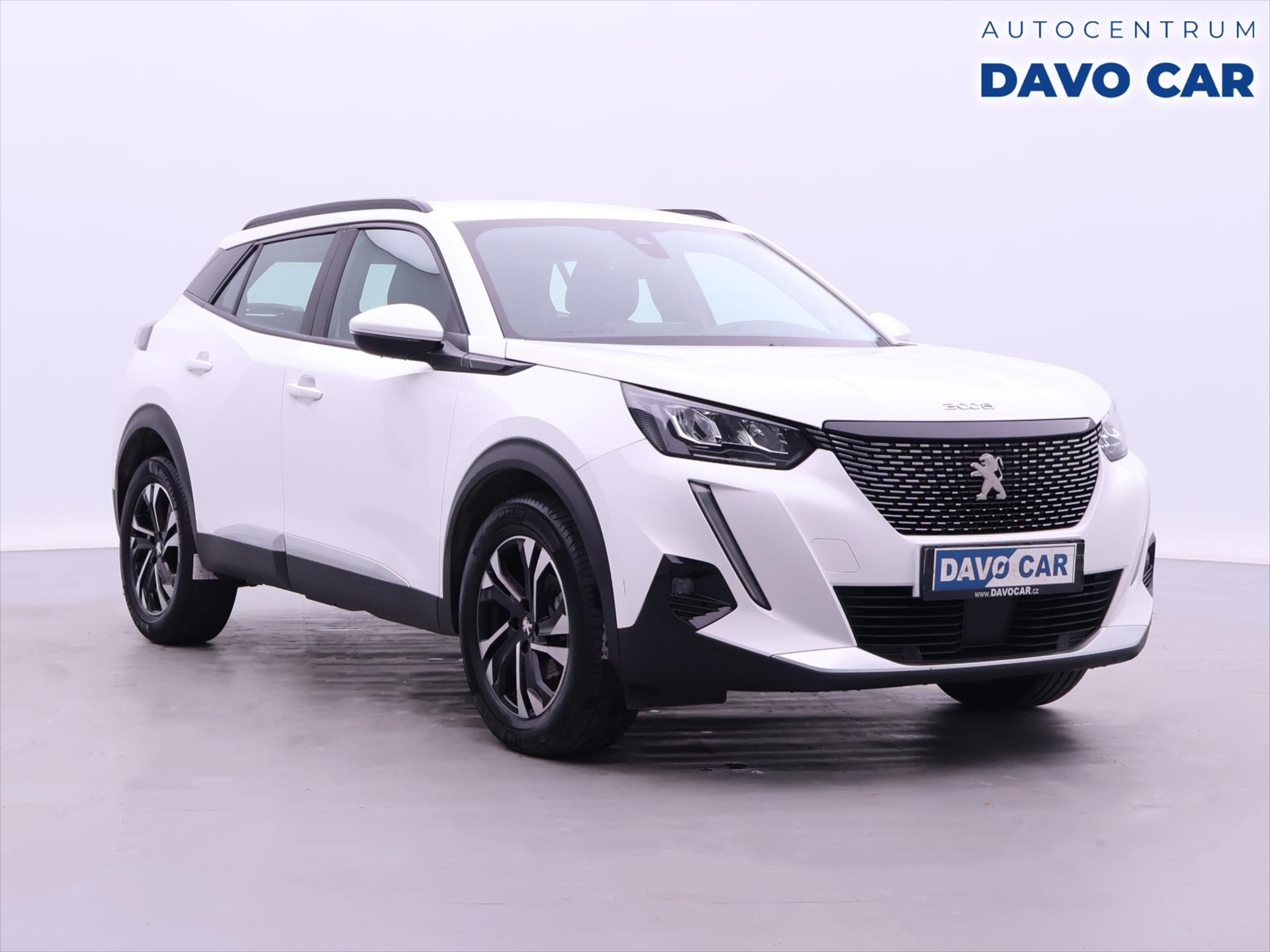 Peugeot 2008 1,2 PureTech 100 Allure CZ
