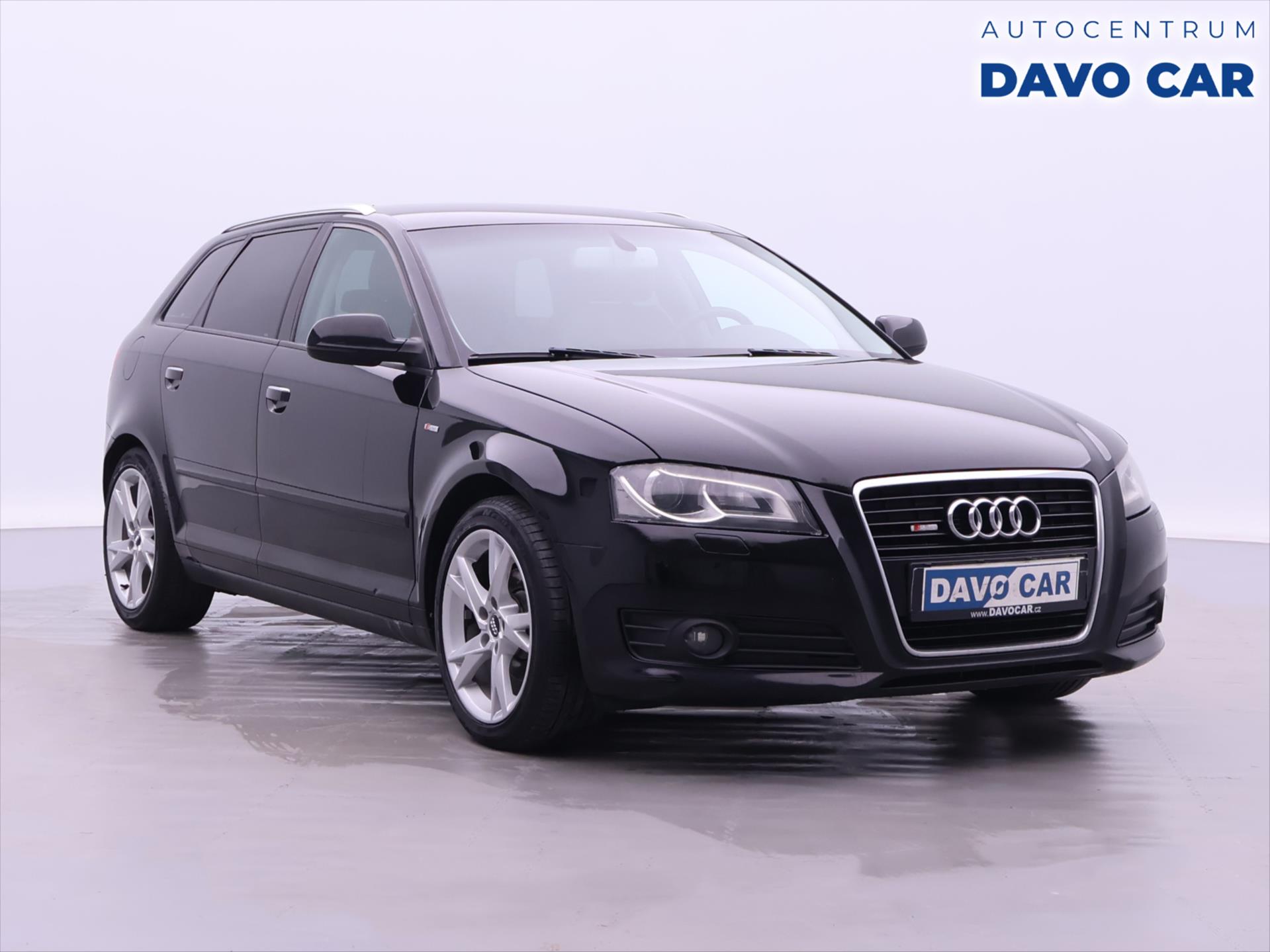 Audi A3 1,6 TDI S-Line Attraction CZ