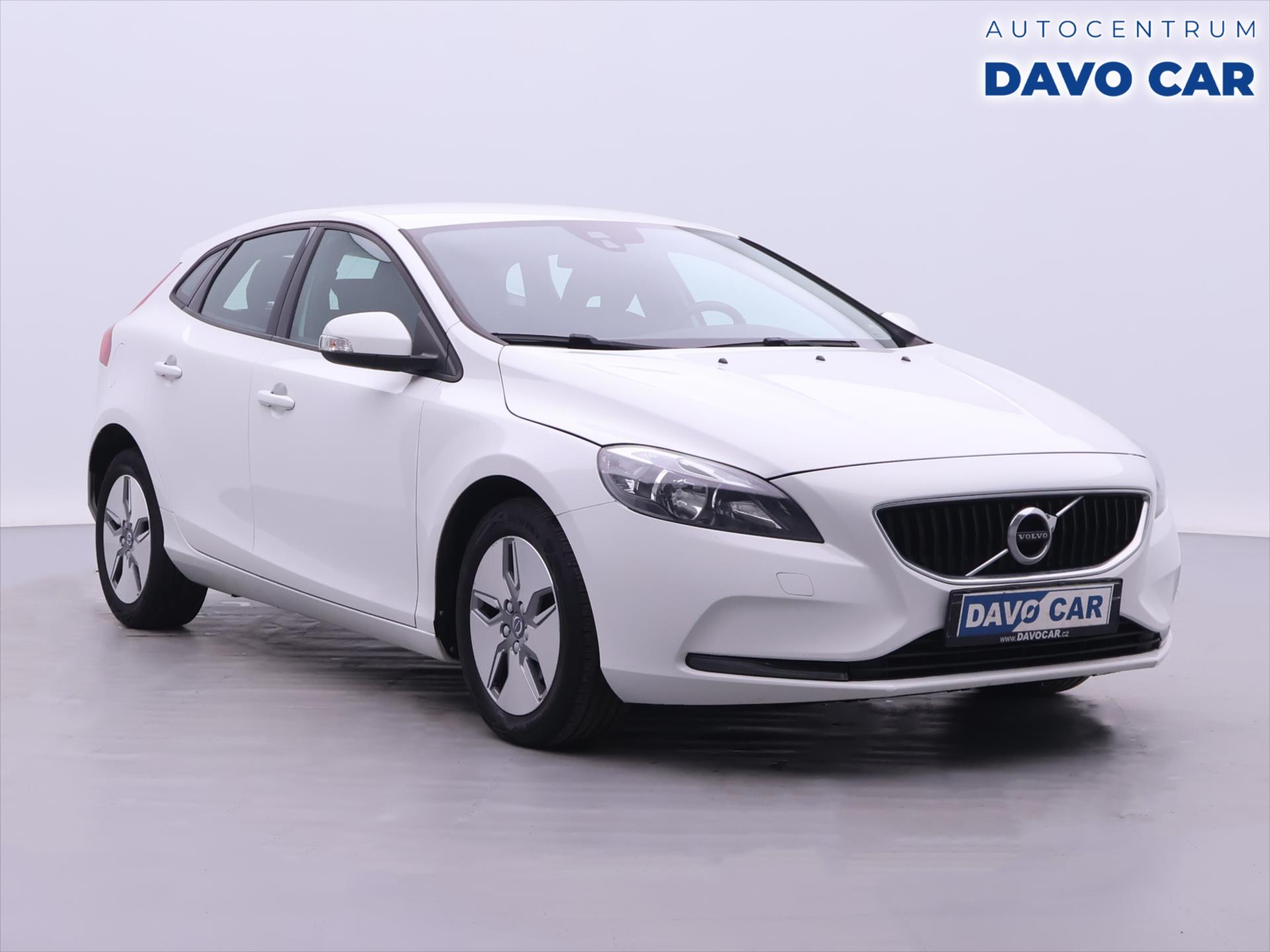 Volvo V40 2,0 D2 Drive-E Kinetic CZ 1Maj