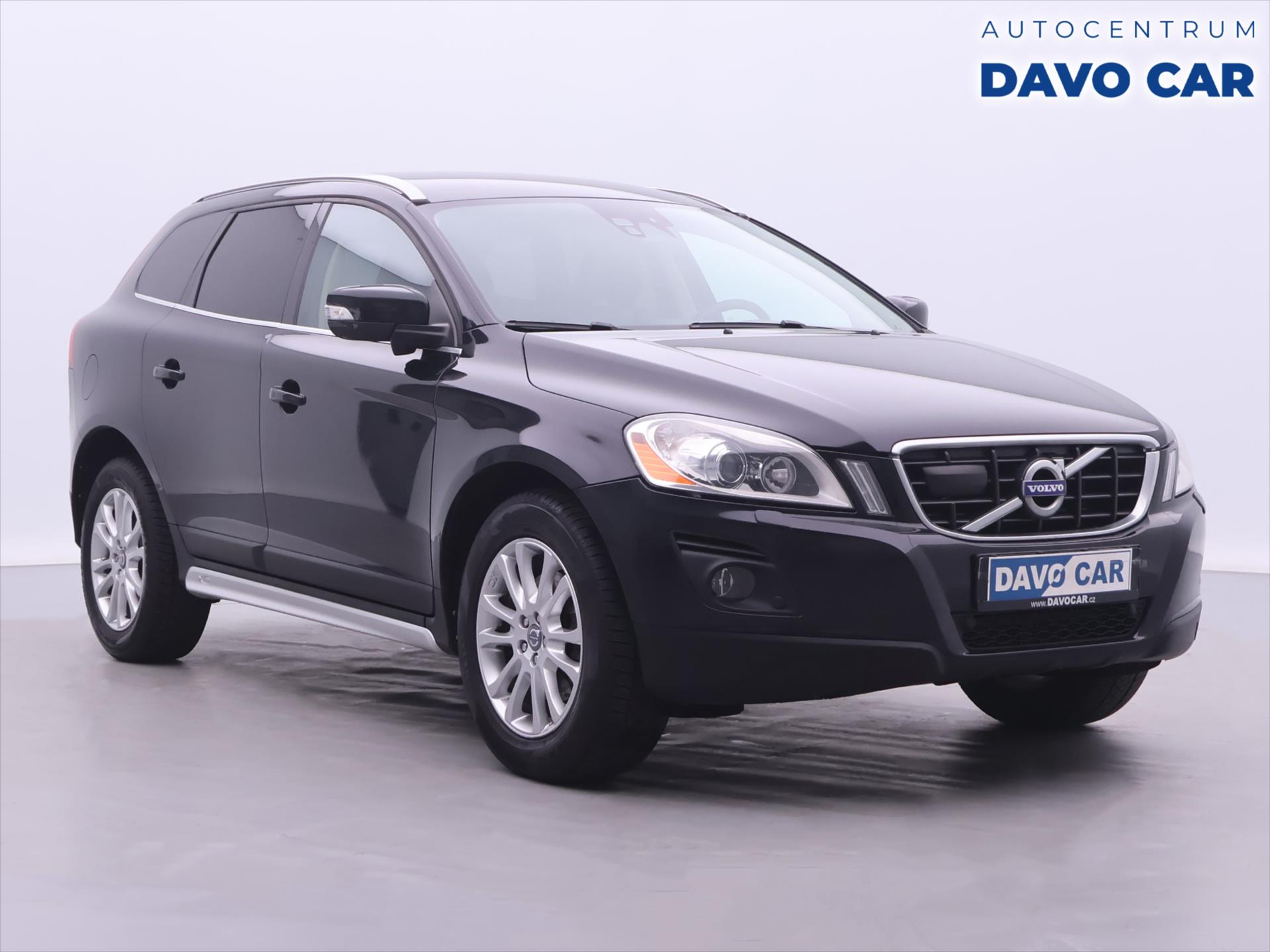 Volvo XC60 2,4 D5 151kW AWD CZ Summum