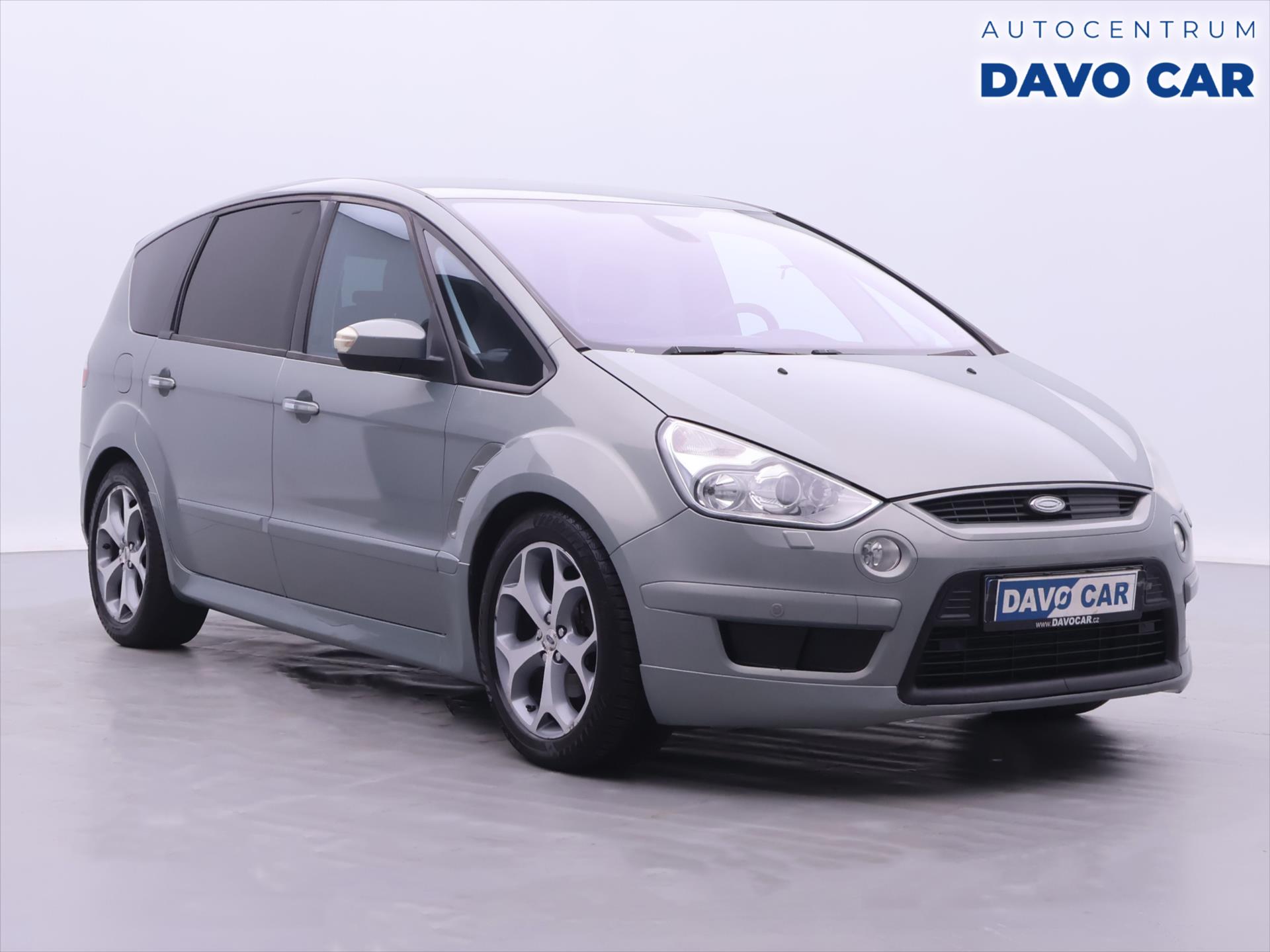 Ford S-MAX 2,2 TDCi 129kW STK 4/27 Tan