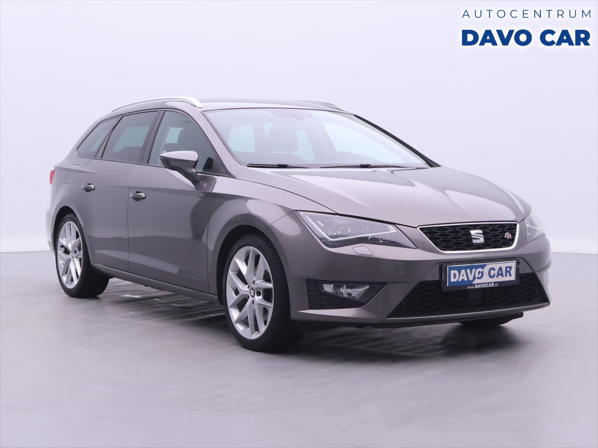 Seat Leon 2,0 TDI 135kW DSG Navi LED FR