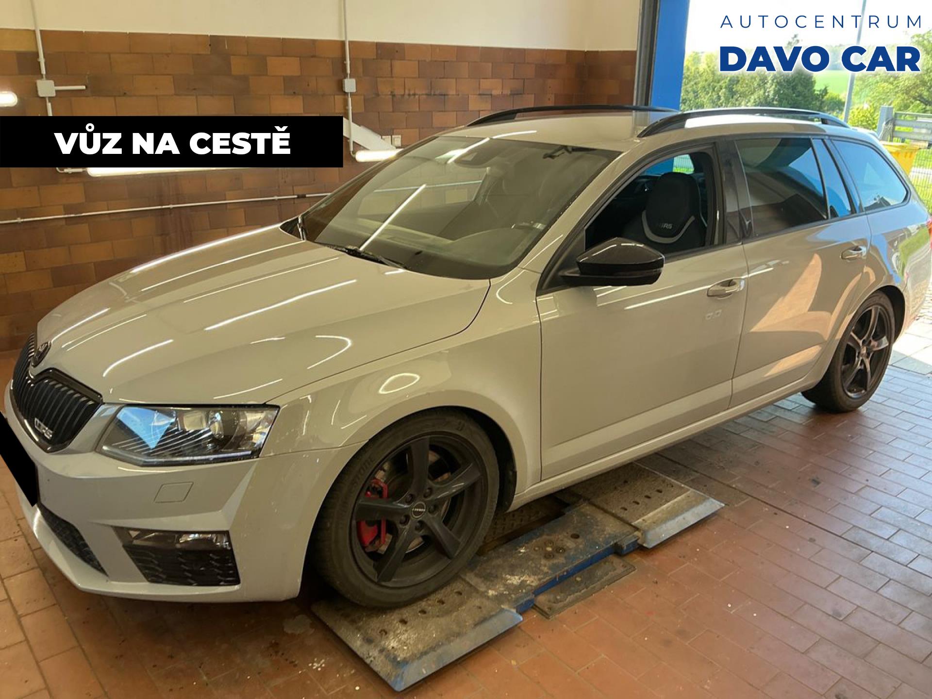 koda Octavia 2,0 TSI RS230 Xenon Canton 1.Maj