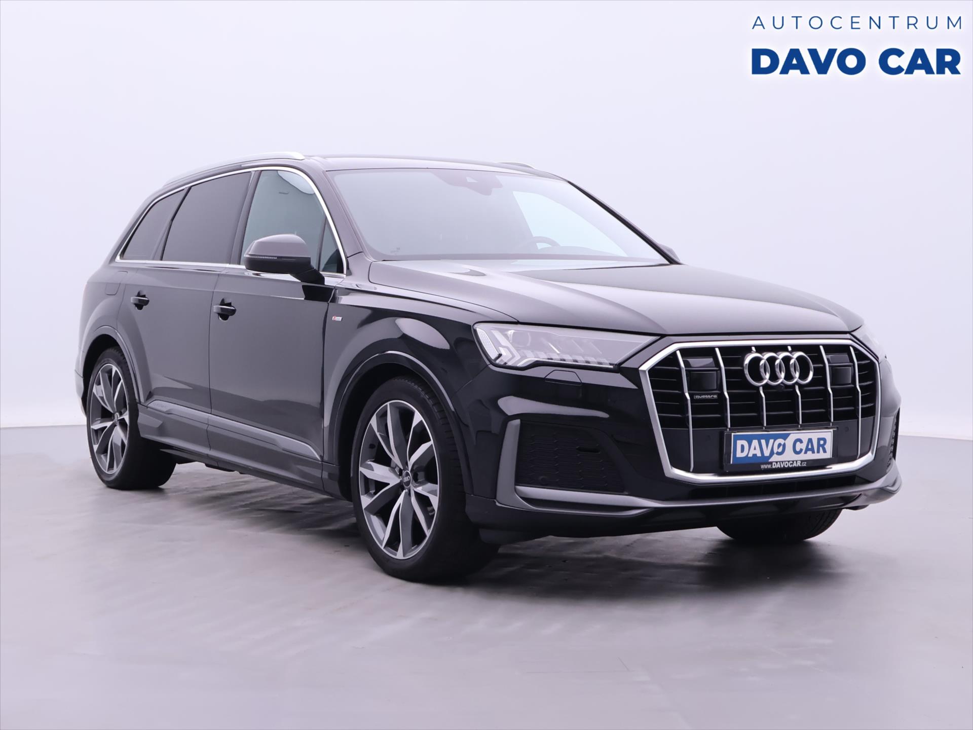 Audi Q7 3,0 TDI 210kW S-line CZ 1 Maj