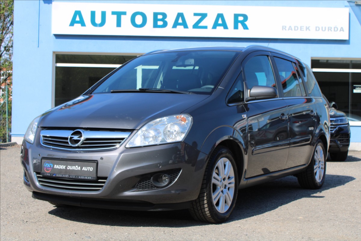 Opel Zafira 1,7 CDTi COSMO, 7MÍST, TAŽNÉ