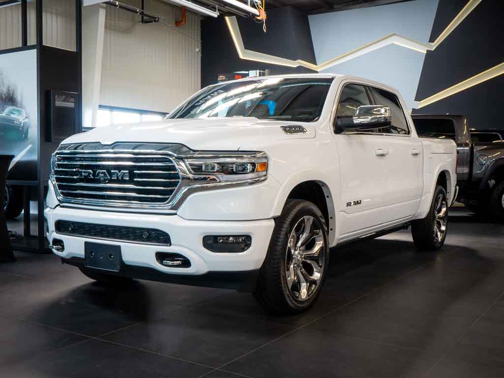Dodge RAM 5.7 V8 eTorque Longhorn Rambox