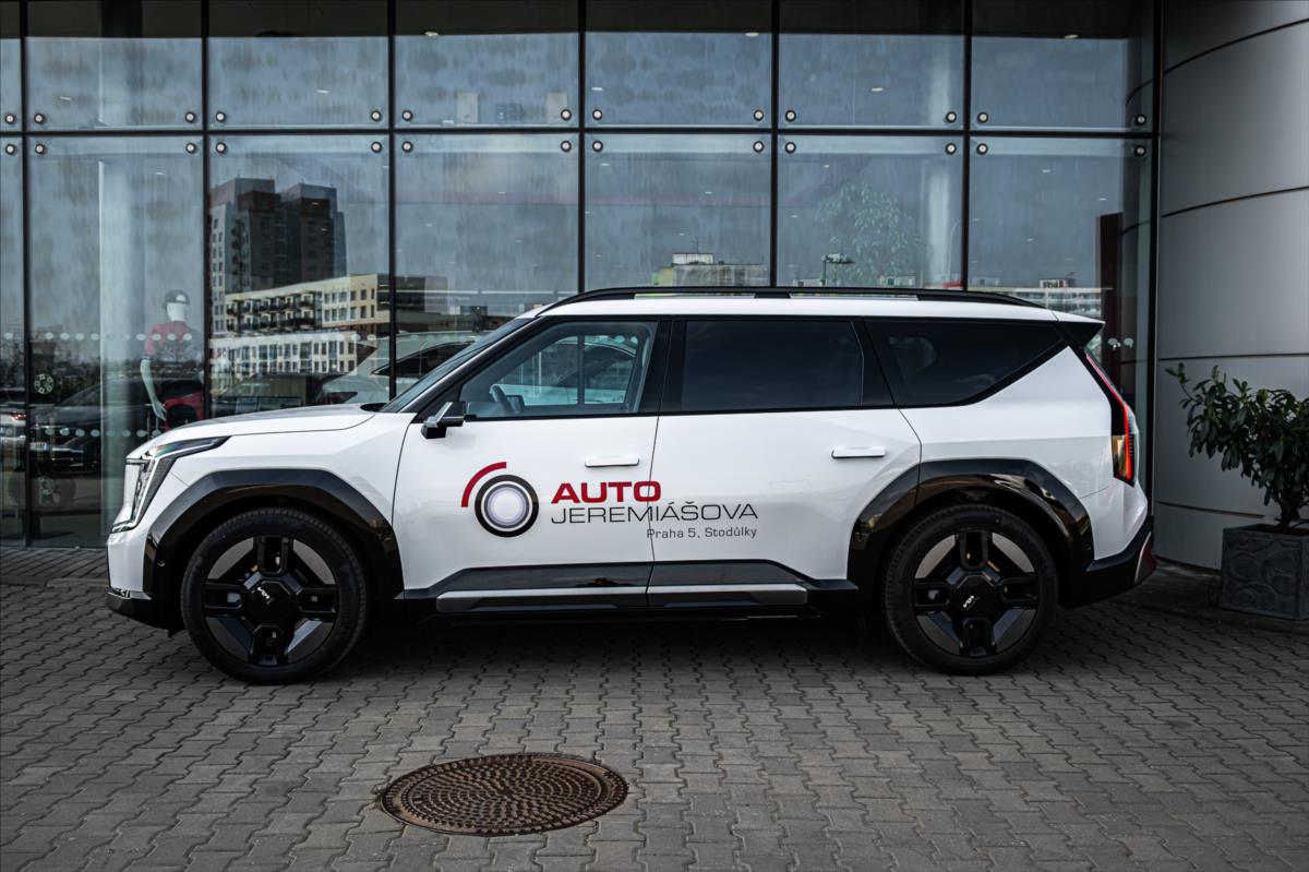 Kia EV9 Synchronn AC elektromotor 4x4 283 KW + 99,8 KWH  6P GT LINE