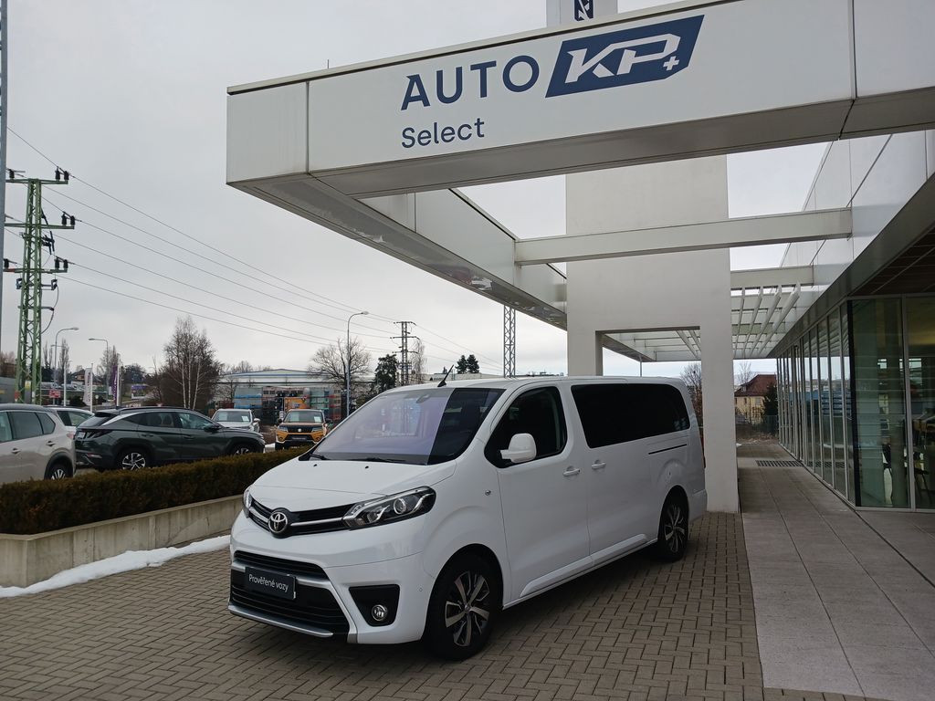 Toyota ProAce Verso 2.0 D 140k L2 Family Webasto