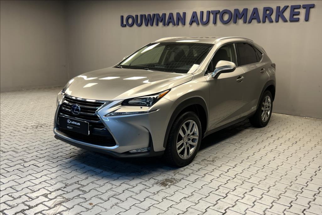 Lexus NX 300h 2,5 EXECUTIVE PLUS SAFETY