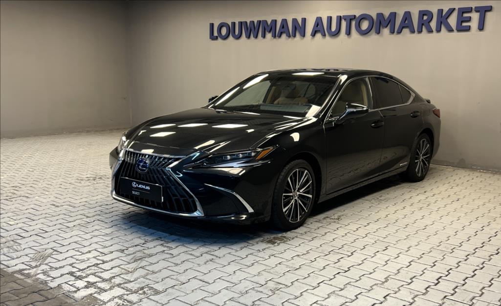 Lexus ES 300h 2,5 PRESTIGE TOP