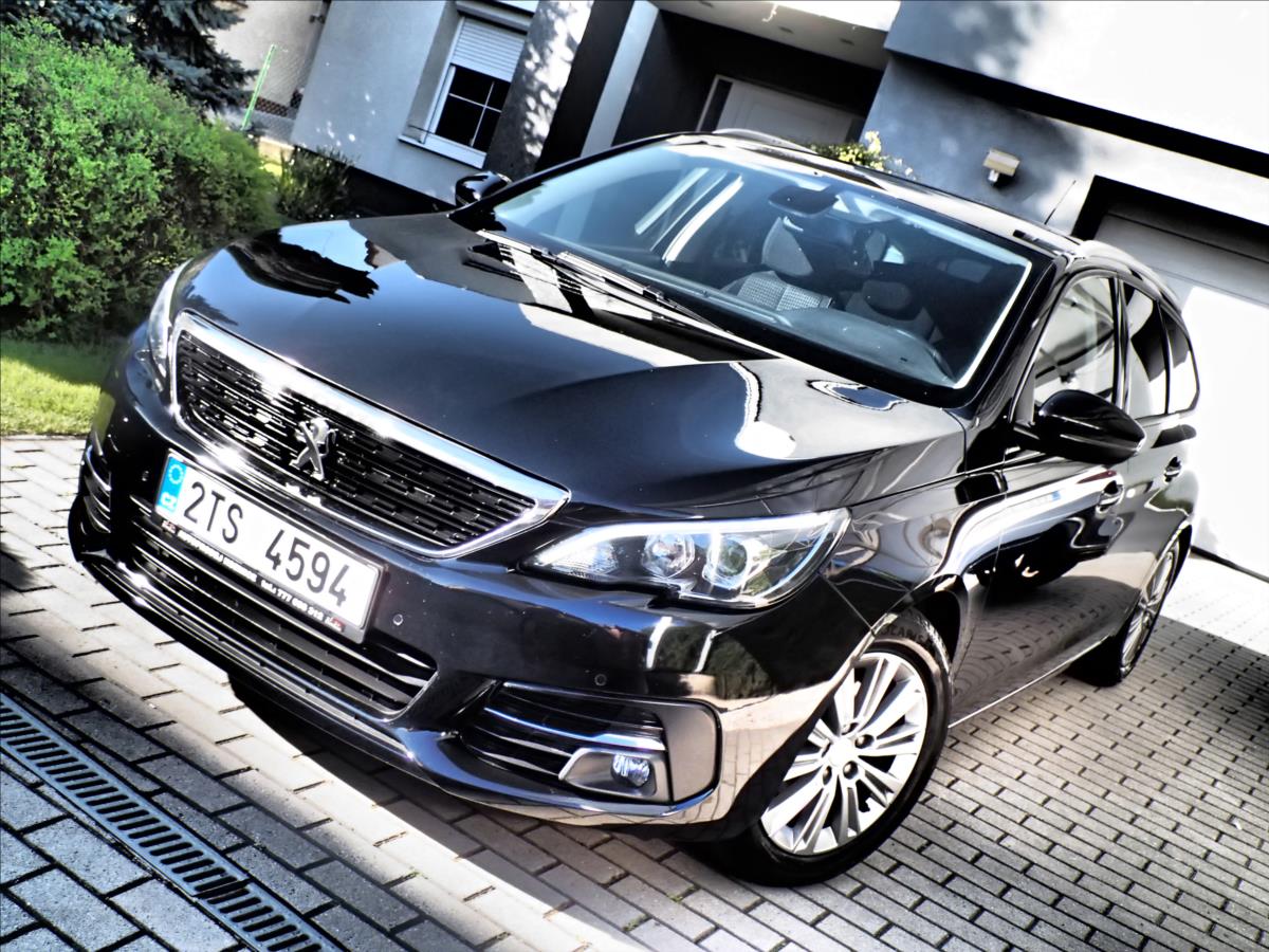 Peugeot 308 1,2 ACTIVE PureTech 110, 54TKM