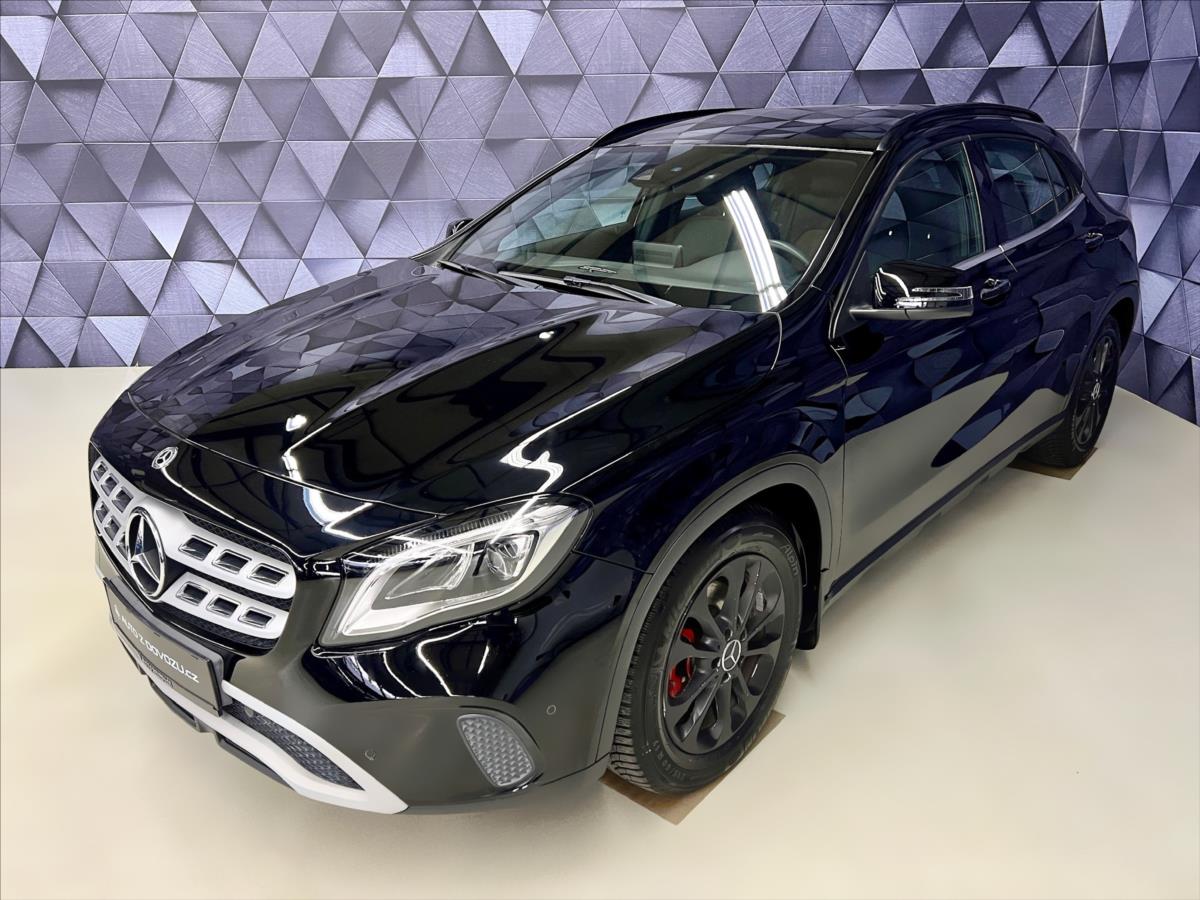 Mercedes-Benz GLA 200d 4MATIC STYLE, LED, KEYLESS, NAVIGACE, KAMERA