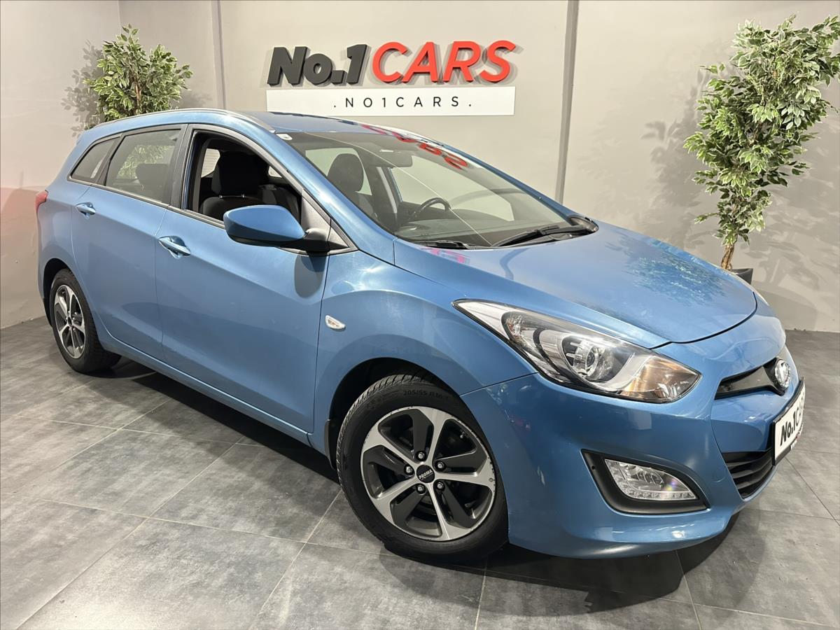 Hyundai i30 1,4   CRDI TRIKOLOR NOV PNEU
