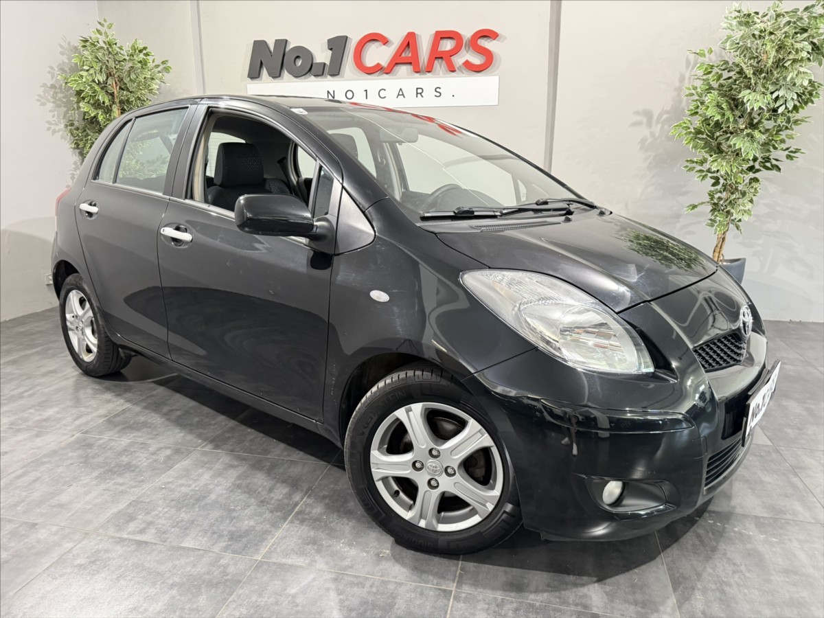 Toyota Yaris 1,3   VVT-i AUTOMAT KLIMA