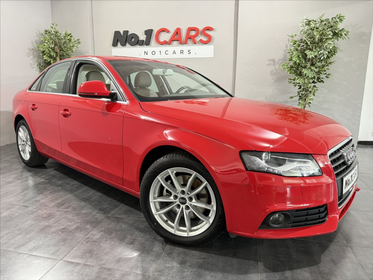 Audi A4 1,8   TFSI BI-XEN 1.MAJ NEHAVAR