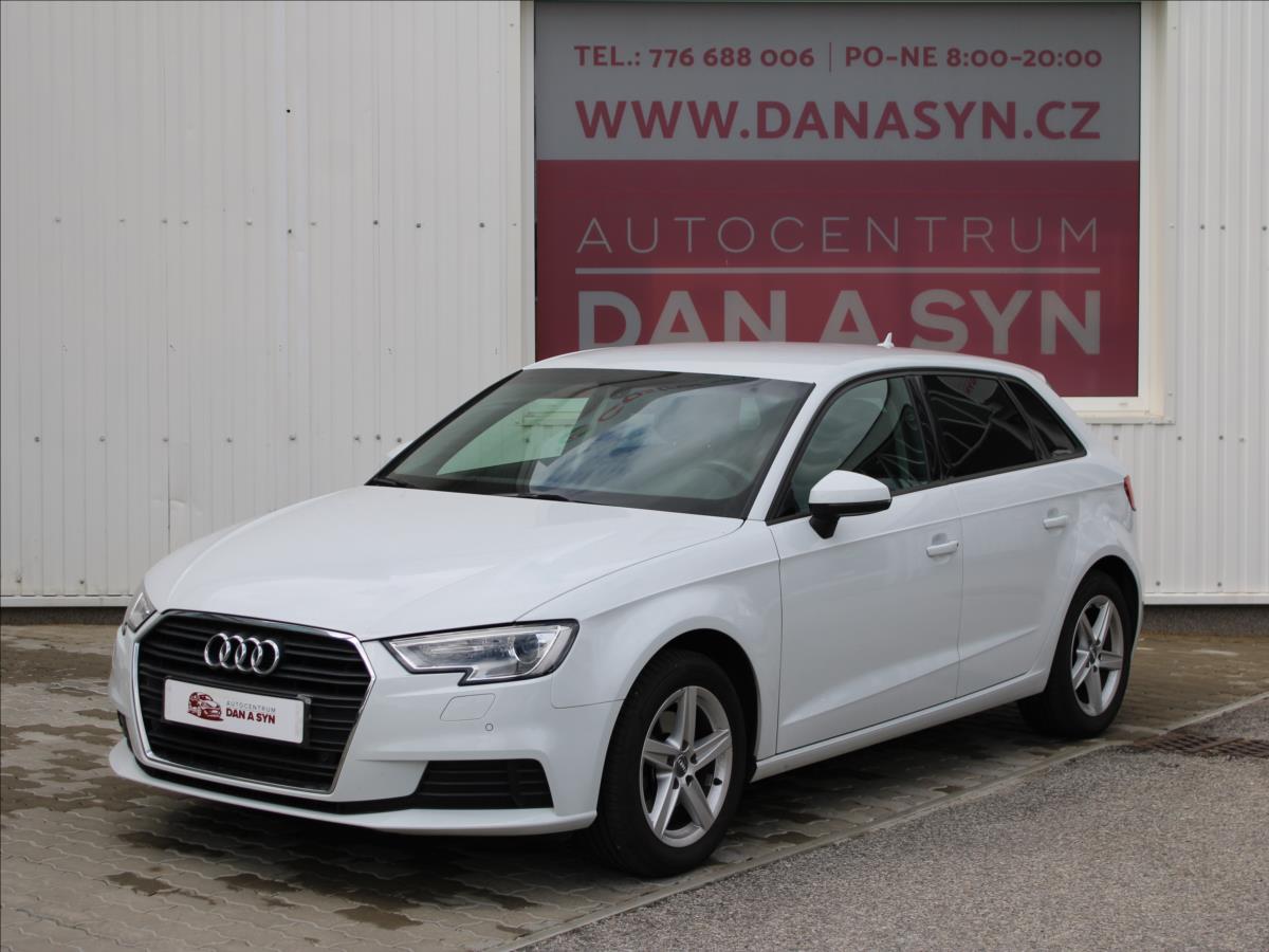 Audi A3 1,5 i Sportback ACT Top Stav