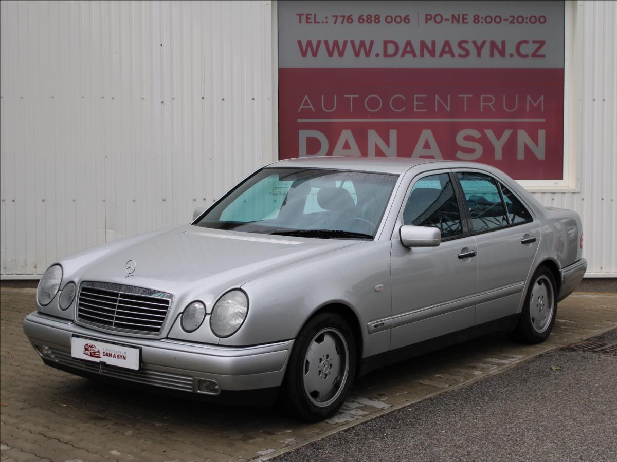 Mercedes-Benz Tdy E 2,0 E200 51200 KM! TOP STAV