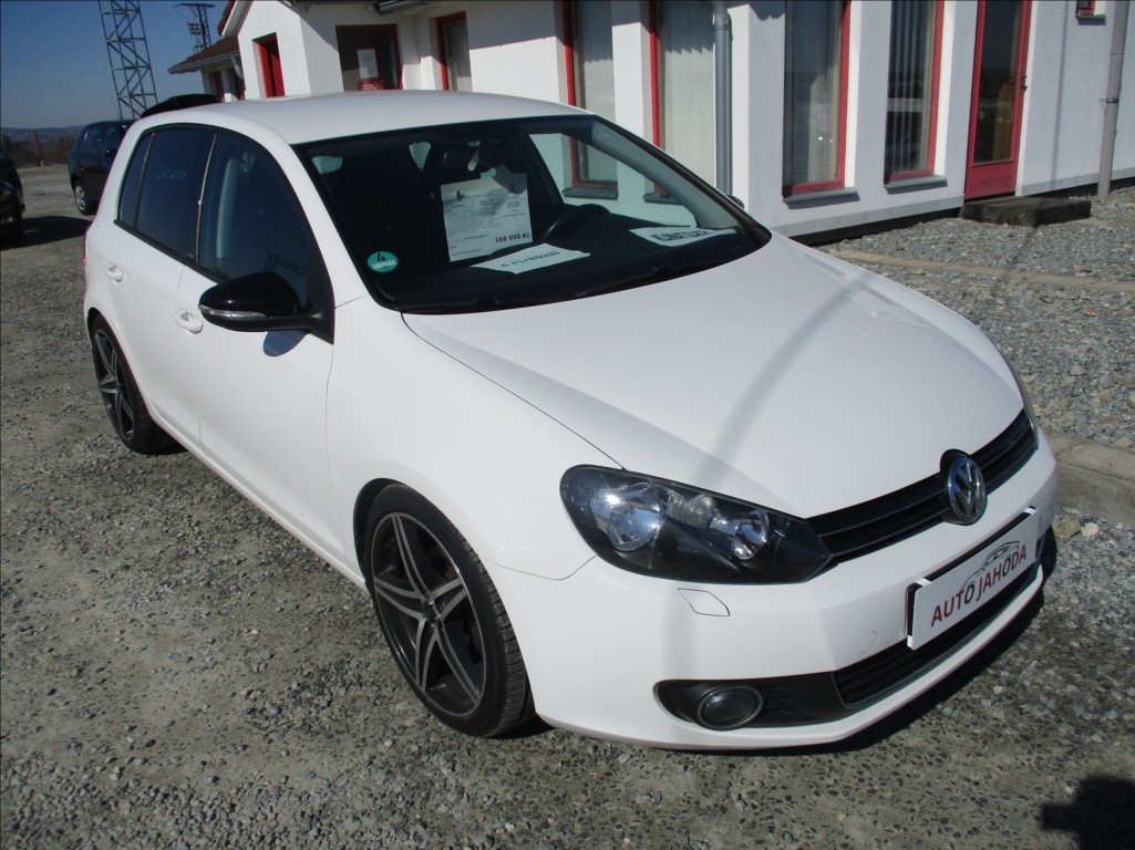 Volkswagen Golf 1,4 TSI, serviska, aut. klima,