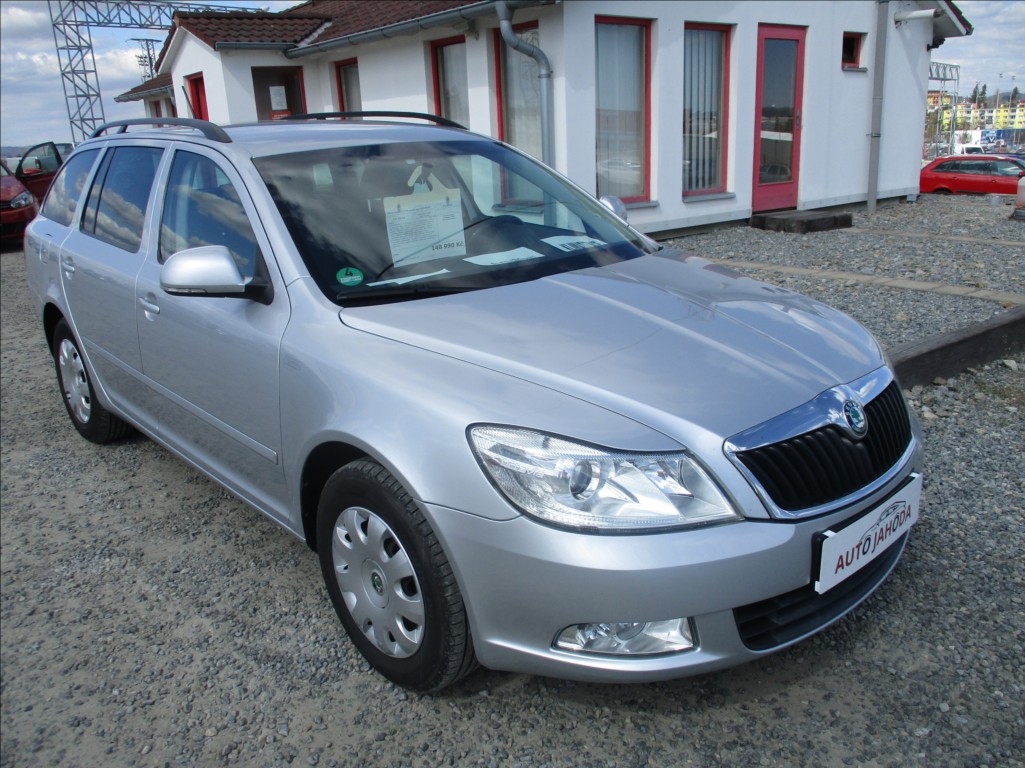 koda Octavia 1,2 TSI, servis, digi klima,