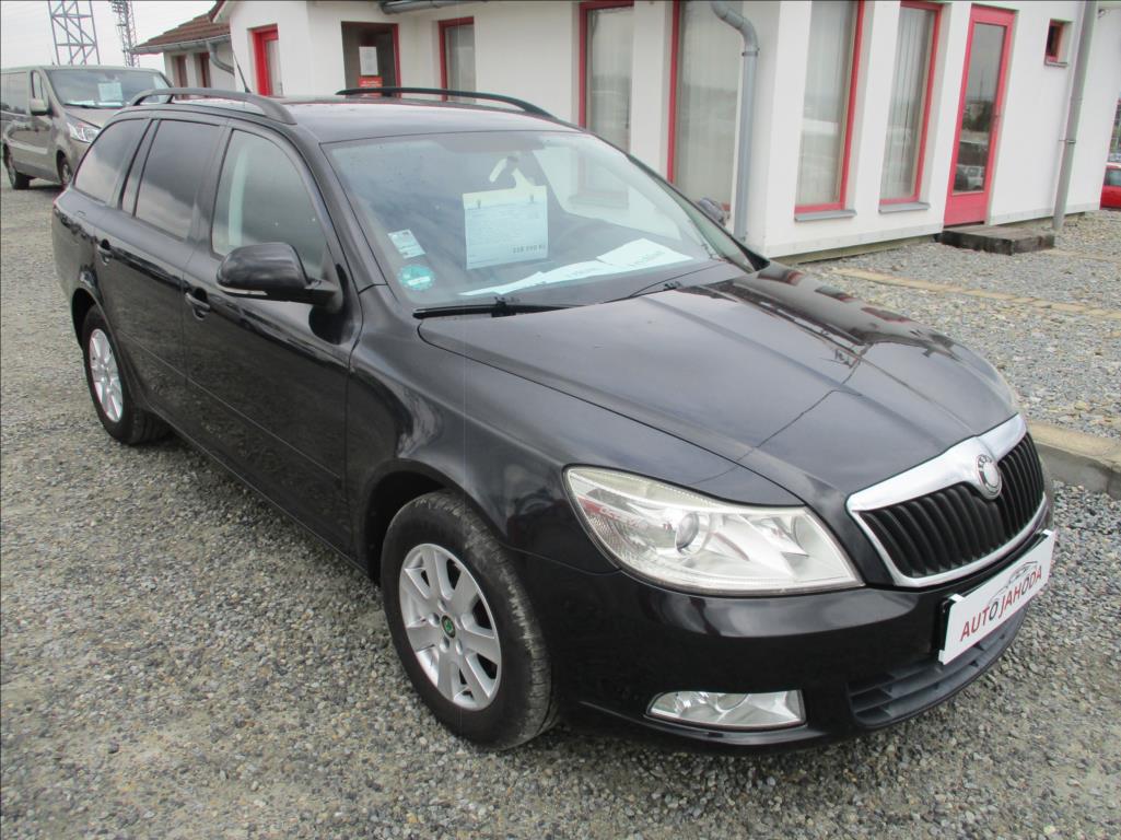 koda Octavia 1,4 TSI, servis, klimatizace,