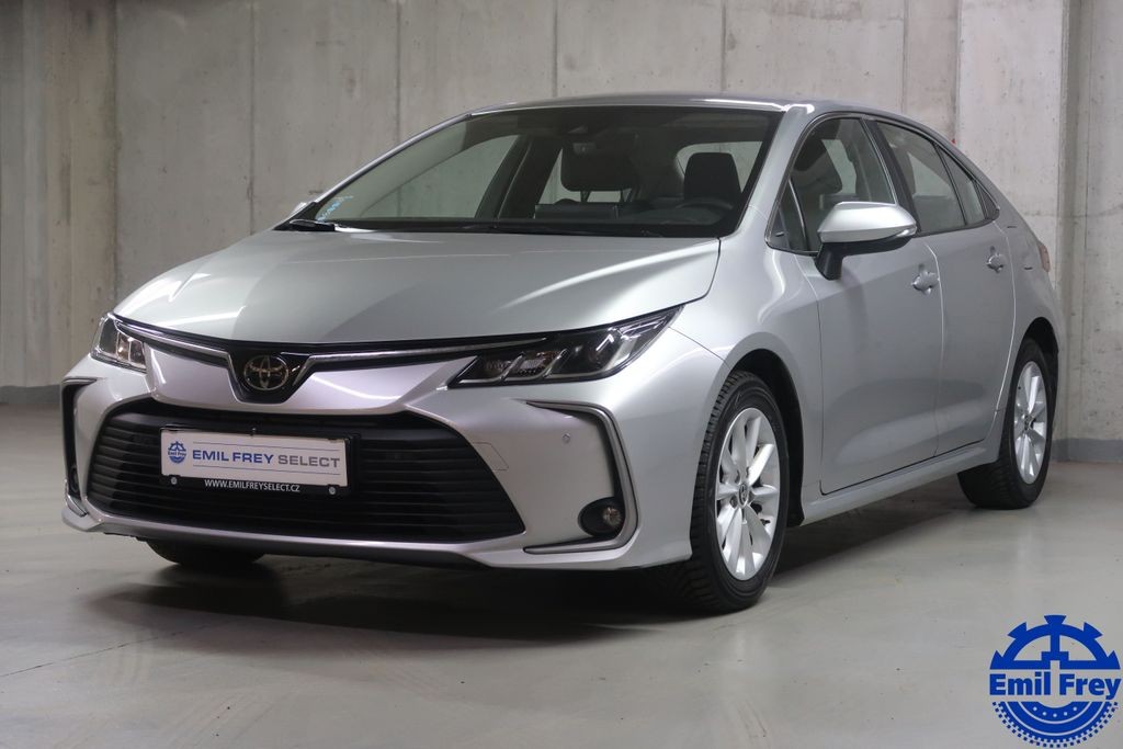 Toyota Corolla 1.5Dynamic,CZ,1Maj,ComfortTech