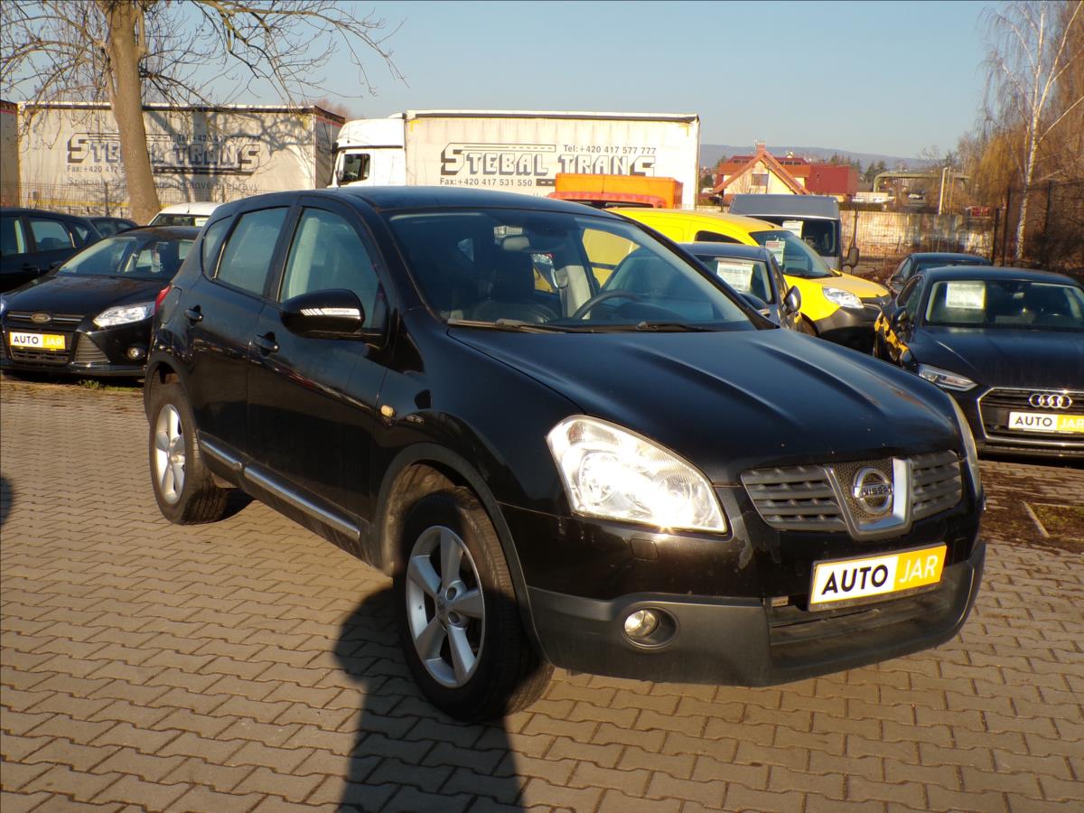 Nissan Qashqai 2,0 dCi  4x4  AUTOMAT