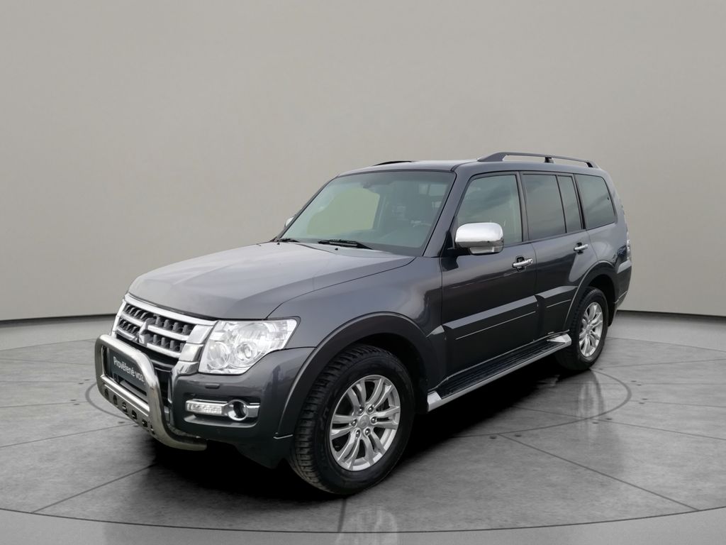 Mitsubishi Pajero INSTYLE NAVI 3,2 DI-D