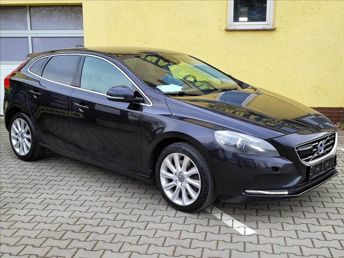 Volvo V40 2,0 D3 POLESTAR Kinetic *SERV.KN.