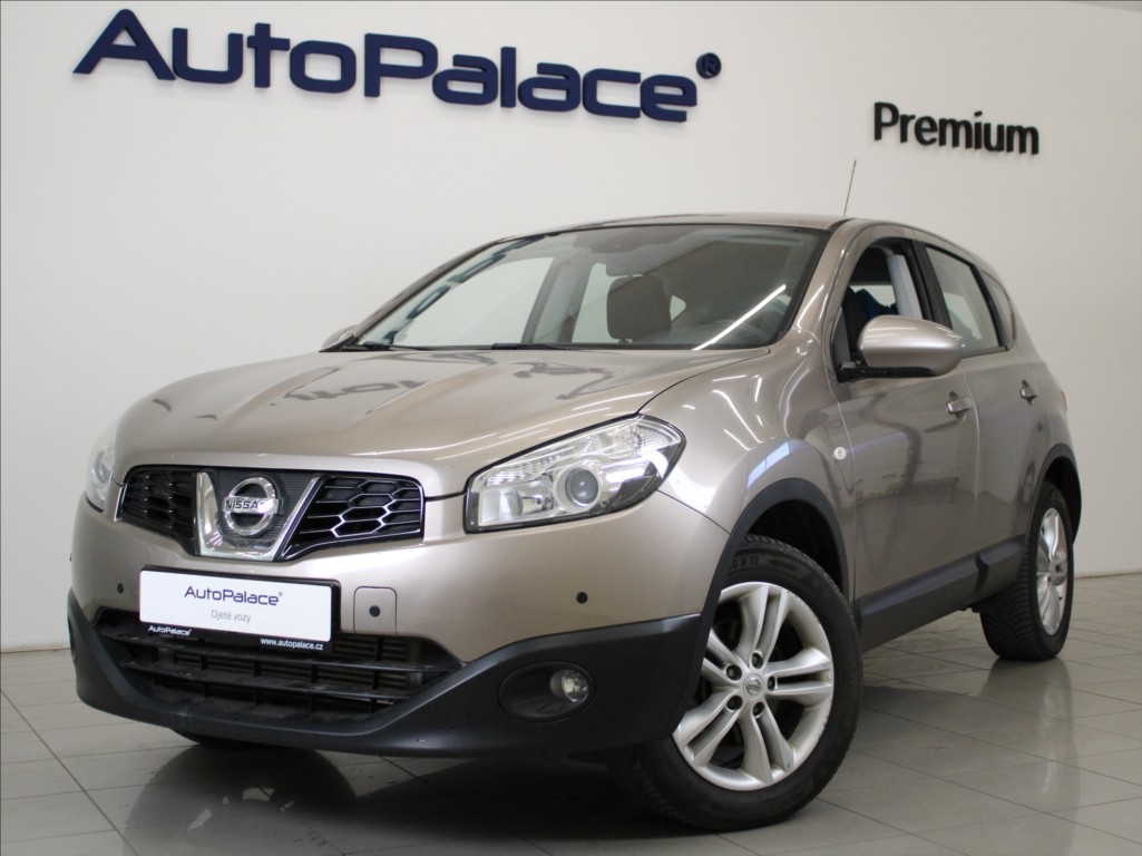 Nissan Qashqai 2,0 DCi 110kW 4X4 Akn cena!