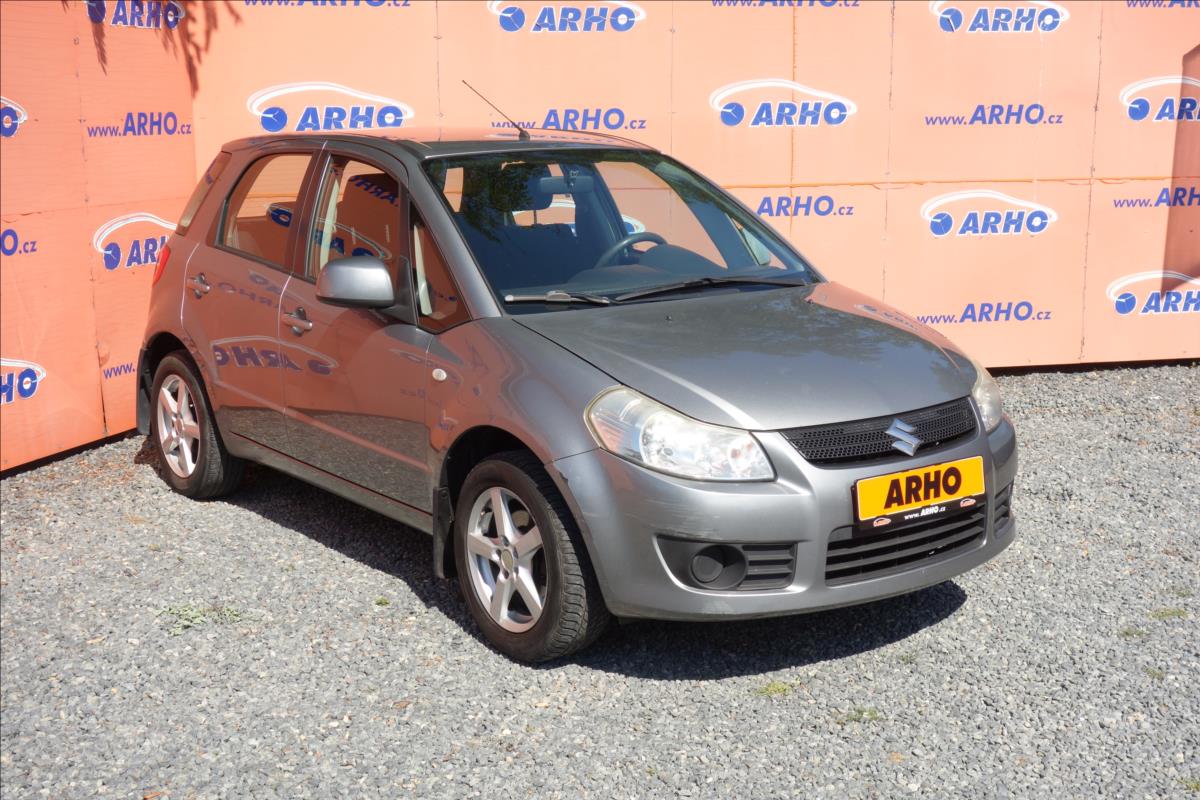 Suzuki SX4 1,5 i 73KW, R, 1 MAJITEL, AC.