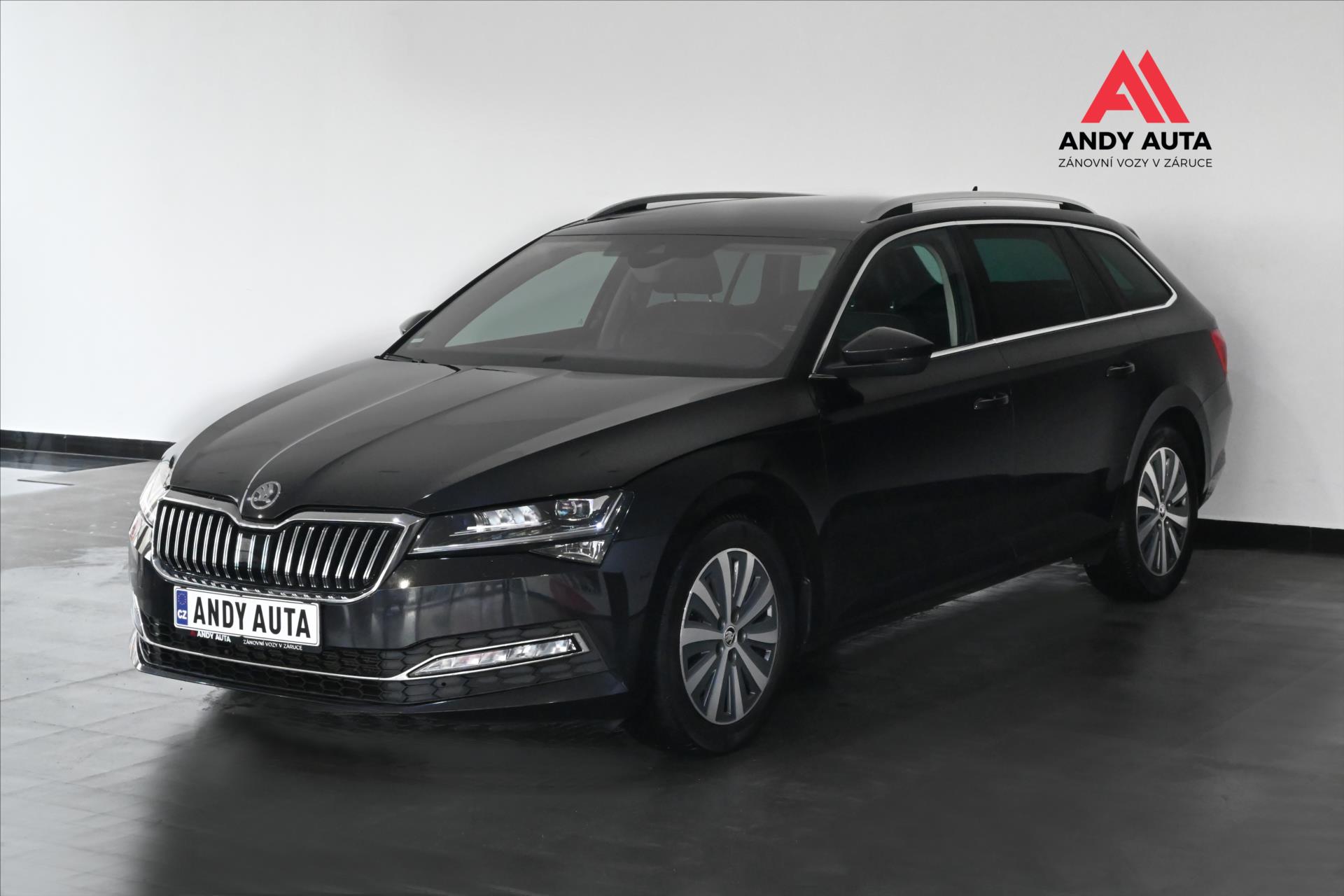 koda Superb 2,0 TDI 110 kW *DSG*STYLE* Zruka a 5 let