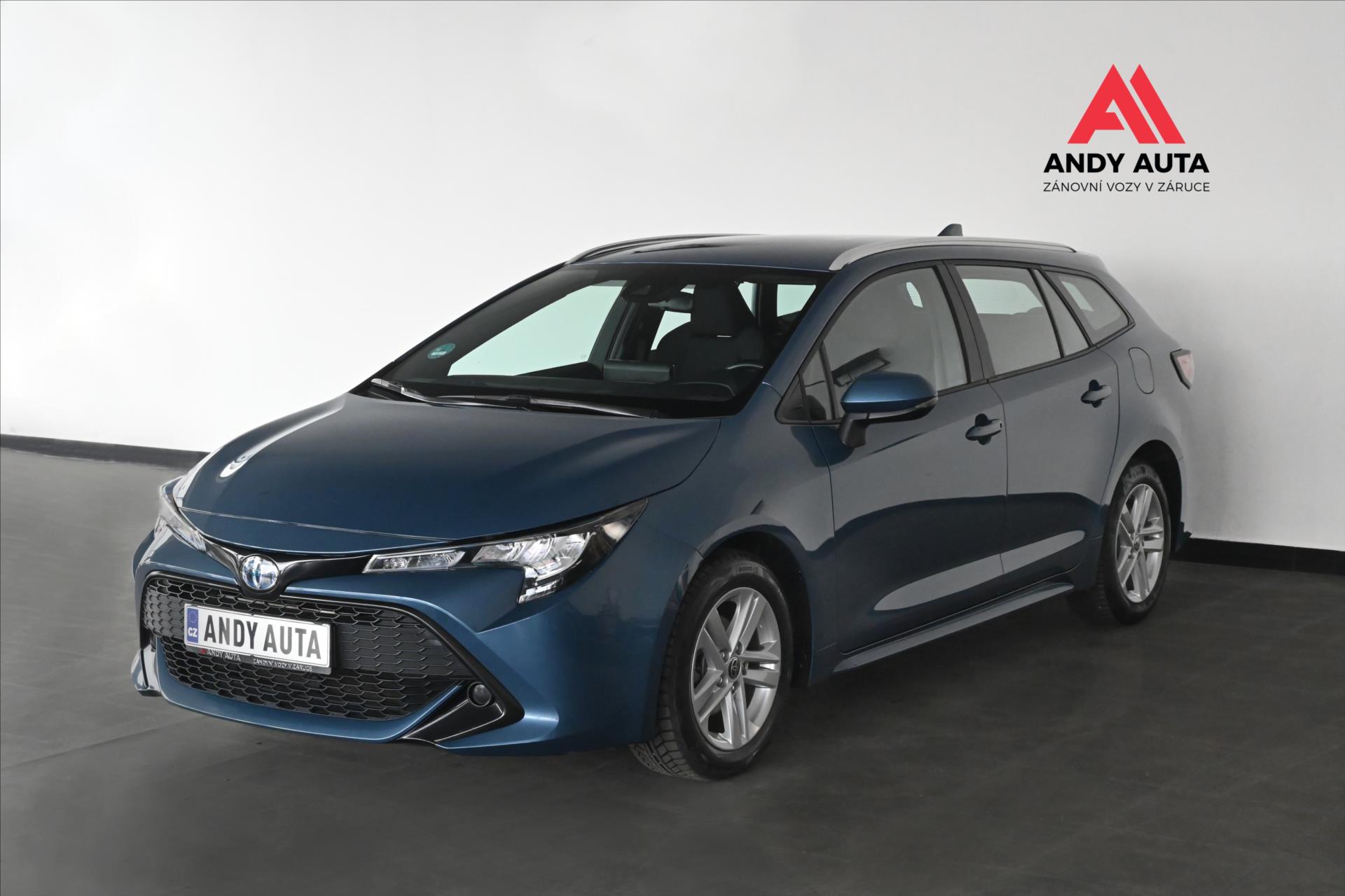 Toyota Corolla 1,8 e-CVT Hybrid 72kW Zruka a 5 let